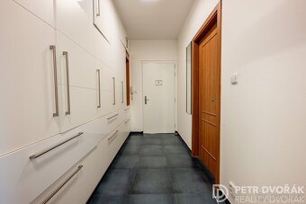Pronájem bytu 3+kk 84 m2 Jankovcova, Praha 7 Holešovice - 13
