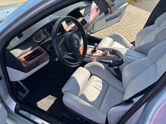 BMW e60 M5 V10 motorem po kompletní repasi - 13