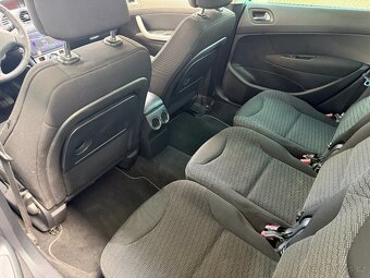 Peugeot 308, 1.6HDi, 80kw Man. Nová STK - 13
