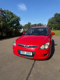 Hyundai I 30  1,4 i 16 V - 13