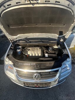 Volkswagen touran 1.6 TDi - 13