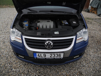 Volkswagen Touran 2.0 TDi 103Kw - 13