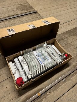 VOLKSWAGEN Golf 5 GTI - 13