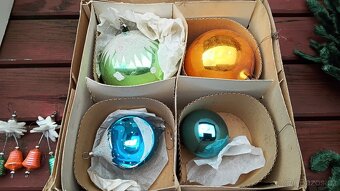 Staré vánoční stromky a ozdoby . - 13