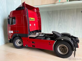 Tamiya Volvo FH12 Globetrotter 420 - nová stavebnica - 13