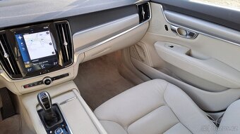 Volvo V90 2.0 D3 Break NAVI Bílá kůže - 13