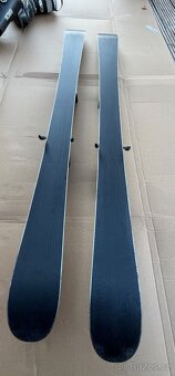 Lyžařský komplet – lyže Volkl 130 cm + boty Head + helma Kee - 13