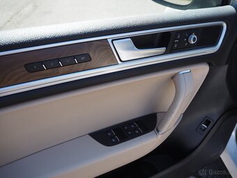 Volkswagen Touareg 3.0 TDI INDIVIDUAL, odpočet DPH - 13