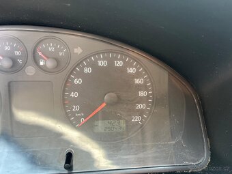 VW transporter 1.9TDI 75kw - 13