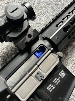 Airsoft M4 AEG + baterie, zásobníky, red dot – komplet SET - 13