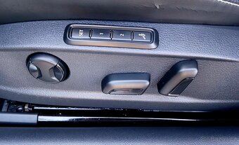 Passat 2,0 tdi dsg R-Line MATRIX,MASÁŽ,VIRTUÁL. - 13