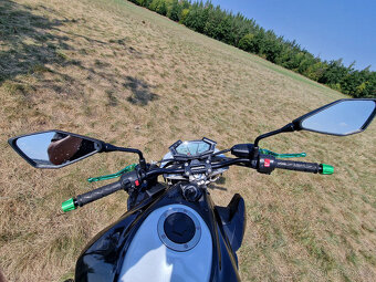 Kawasaki Z800E – 78 kW – bílá perleť + LeoVince – TOP stav - 13