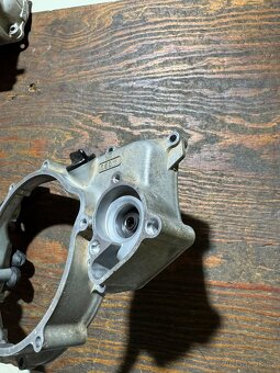 půlkarter spojky kryt víko čtvrtka koše suzuki rm 125 - 13