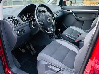 Volkswagen Touran 1.4TSI MANUÁL 7MÍST VÝHŘEV SERVISKA - 13