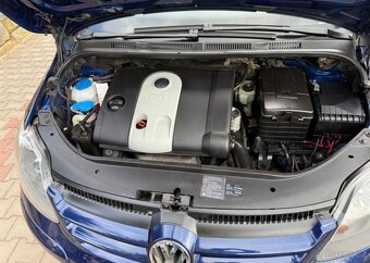 Volkswagen Golf Plus 1,6i pravid.servis , tempomat benzín - 13