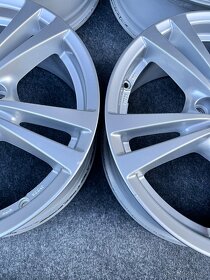 5x114,3 R17 original alu disky Hyundai - 13