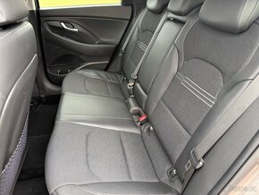 Hyundai i30 combi, 1.6 Crdi MildHybrid Style,Automat, ČR,DPH - 13