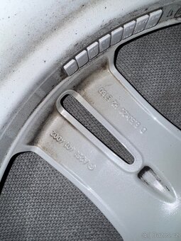 ORIGINÁLNÍ ALU KOLA MERCEDES R20 - 13