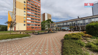 Prodej bytu 4+1, 85 m², Chomutov, ul. Seifertova - 13