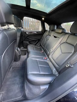 Porsche Macan Turbo 3.6 BENZIN 294KW NOVÁ STK / TAŽNÝ - 13