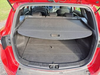 Hyundai i30, 1.6 GDI 99kW, kombi, 2.maj., ČR - 13