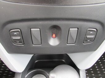 Dacia Sandero 1.2i 55kW, 1.majitel, serviska, 66.000 km - 13