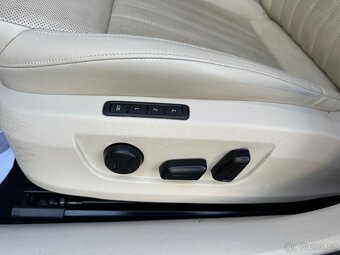 Škoda Superb 2,0 TDI 110 KW DSG L&k - 13