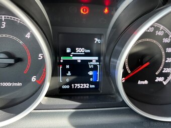 Mitsubishi Outlander 2.2 D r.v.2011 - 13