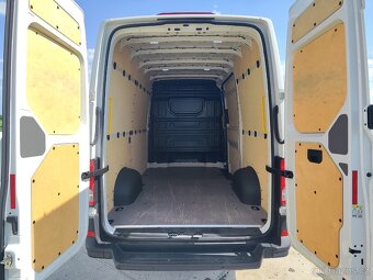 VW CRAFTER 2.0 TDI 103kW MANUÁL/ 164 500 KM/ CAR-NET/ DPH - 13