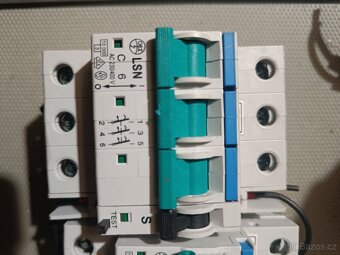 Prodám elektromateriál - 13