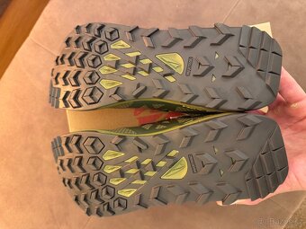 NOVÉ trailové běžecké boty Altra Lone Peak 8, EU 41 dámské - 13