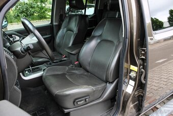 Nissan Navara DoubleCab 3.0 V6 dCi A/T Long - 13