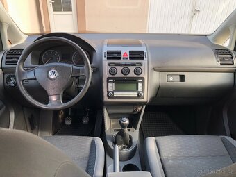 Volkswagen Touran 2.0 TDi BKD 103kw facelift - 13