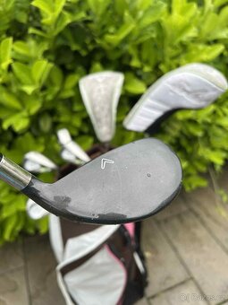Prodám zánovní dámský golfový set Callaway - 13