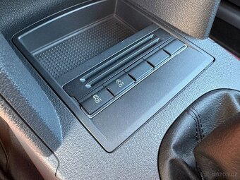 Volkswagen Touran 1,2 TSi 77kW Serviska, Senzory - 13