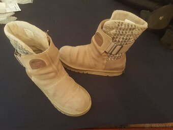 Oblečení, obuv, kabelky, brýle,zástěry atd - 13