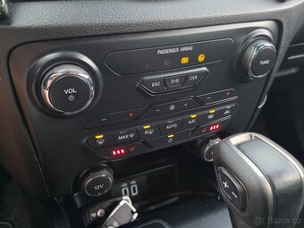 Ford Ranger Stormtrak 2.0TDCi 157kw 4x4 2022 DPH - 13