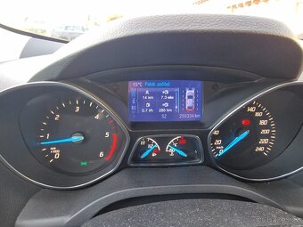 Ford Kuga 2.0 TDCI 120kW rok výroby 2013 ČR serviska - 13