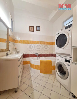 Prodej bytu 3+kk, 89 m², Hradec Králové, ul. Resslova - 13