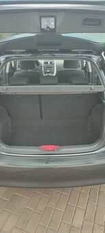 Toyota Auris 1.4 D-4D - 13