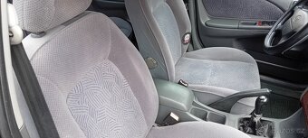 Toyota avensis 2.0 benzín R.v.1998 - 13
