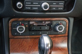 Volkswagen Touareg II 4.2 V8 TDI Exclusive 4MOTION - 13