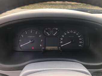 Kia Magentis, 2.5 V6 - 13