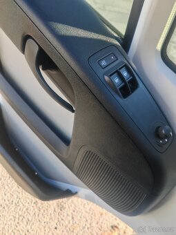 Peugeot Boxer 2.0 HDI 96Kw 2019 Luxusní stav TZ 2,5t 3 mista - 13