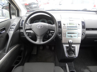 Toyota Corolla Verso 1.8 VVTi 95KW 7MístServiska - 13