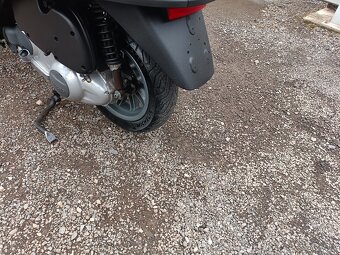 Piaggio mp3 125 Cz doklady v ceně - 13