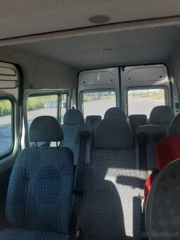 Ford Transit 2.2d  9 míst - 13