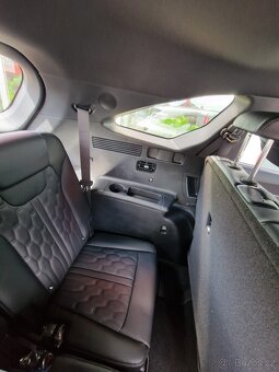 Prodám plug-in Kia Sorento 1.6 T-GDI PHEV 4x4 TOP, 195 kW - 13