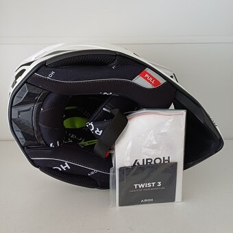 Motokrosová přilba Airoh Twist 2.0 - 13