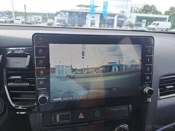 Prodám Mitsubishi Outlander 2014, 2.2 Dizel,Najeto 155000 - 13